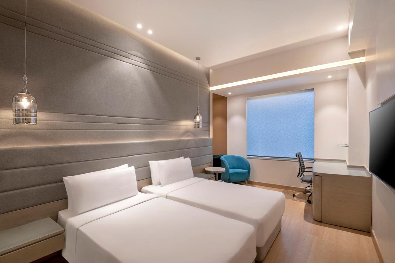 Radisson Blu Towers Kaushambi Delhi Ncr Ghaziabad Exterior foto
