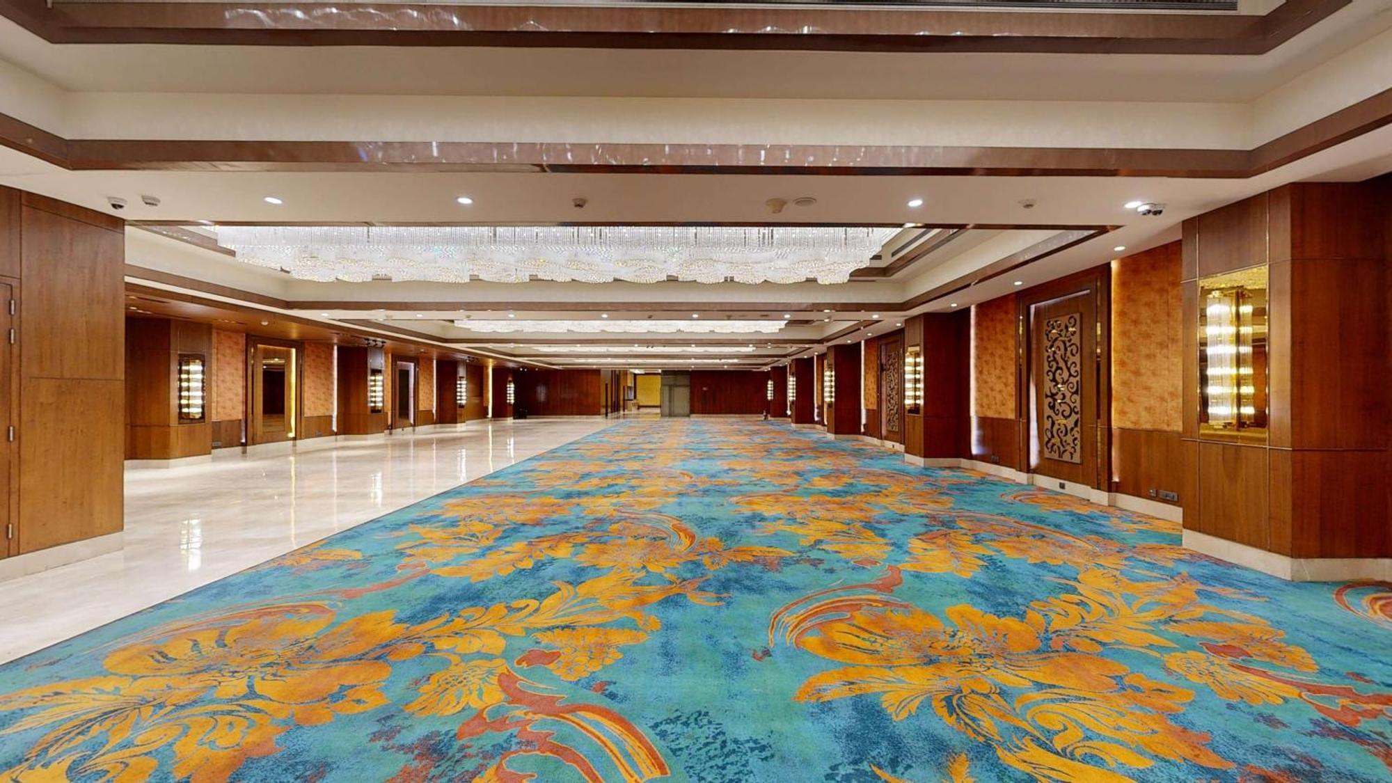 Radisson Blu Towers Kaushambi Delhi Ncr Ghaziabad Exterior foto The Grand Ballroom