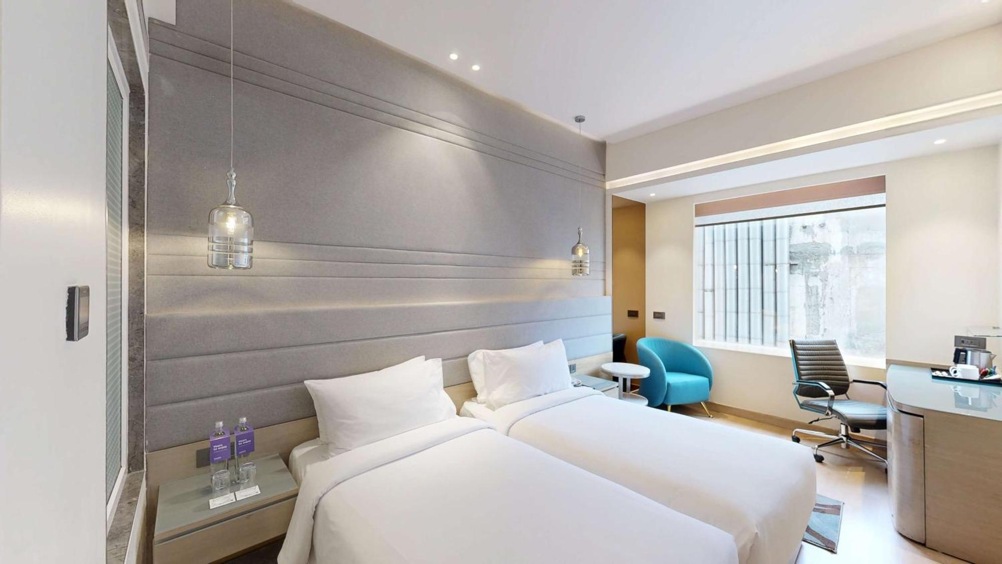 Radisson Blu Towers Kaushambi Delhi Ncr Ghaziabad Exterior foto Deluxe Room