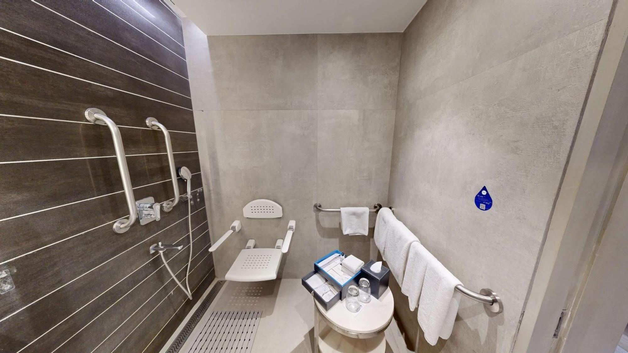 Radisson Blu Towers Kaushambi Delhi Ncr Ghaziabad Exterior foto
